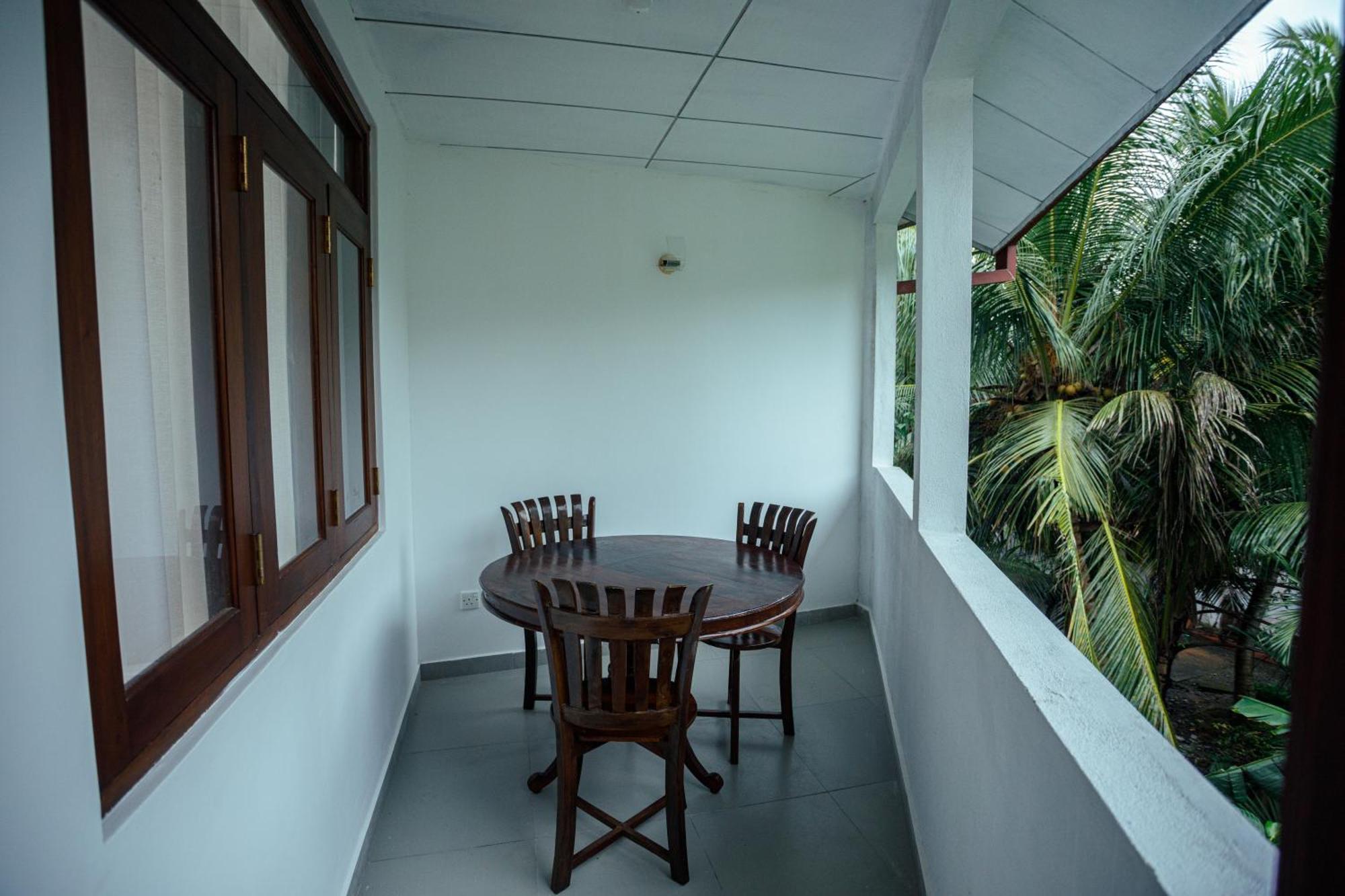 Villa Windfall Unawatuna Luaran gambar